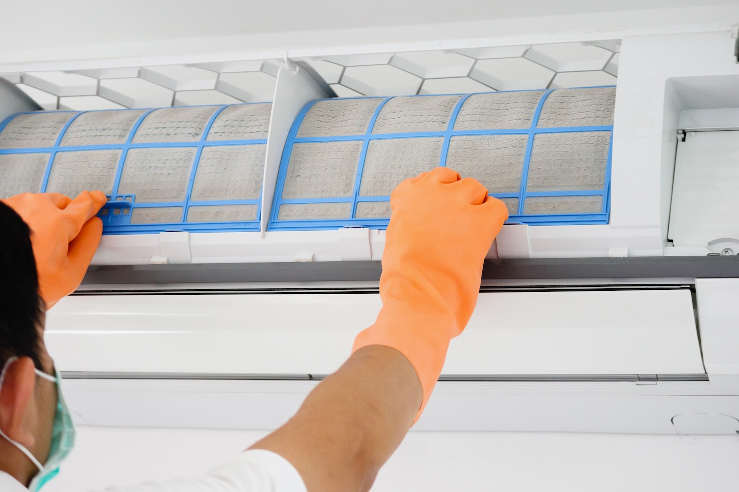 how to clean an air conditioner